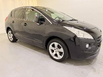 damaged passenger cars Peugeot 3008 1.6 120 VTi Blue Lease Navi/Clima 2011/1