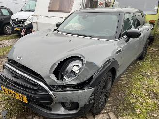 damaged passenger cars Mini Clubman 1.5 Cooper Business Edition Automaat 2021/1