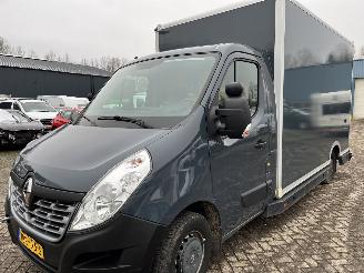 Vaurioauto  passenger cars Renault Master RT 2.3 DCI Bakwagen ex Jumbo  Automaat 2019/7