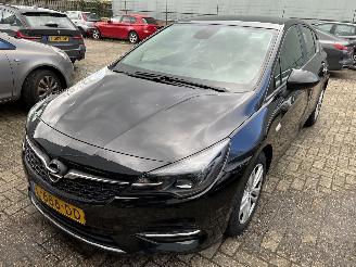 damaged Opel Astra 1.2 Edition   HB