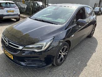 dommages Opel Astra 1.0 Turbo S/S Online Edition  5 Drs  ( 78641 Km )