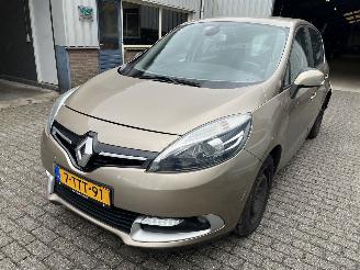 Unfall Kfz Renault Scenic 1.2 TCe