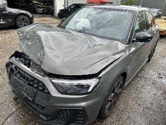 damaged Audi A1 1.0 Sportback  S-Line   ( nw prijs  41000,00 )