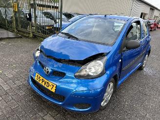 škoda osobní automobily Toyota Aygo 1.0   3 Drs 2011/4