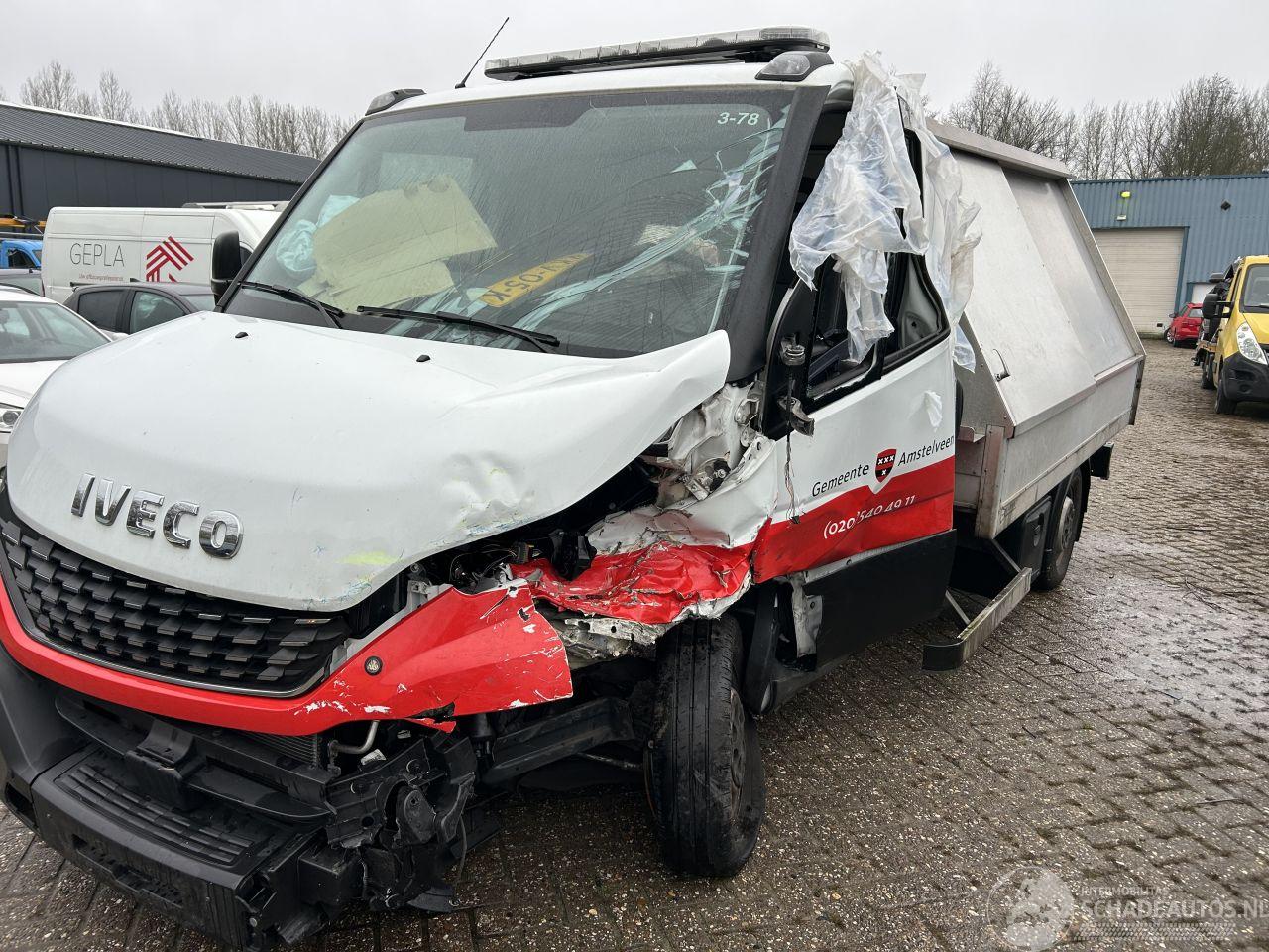 Iveco Daily 35-140 Hi-Matic  ( vuilnisophaal voor kleine containers )