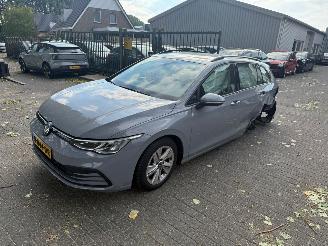 skadebil auto Volkswagen Golf Stationcar 1.0 TSI Life 2022/8
