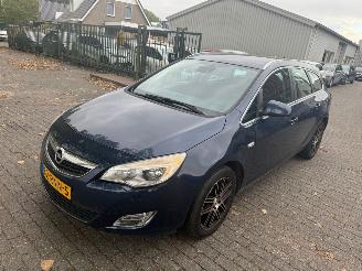 Opel Astra Sports Tourer 1.4 Cosmo picture 1