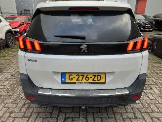 Peugeot 5008 1.2 PureTech Blue lease Premium picture 7