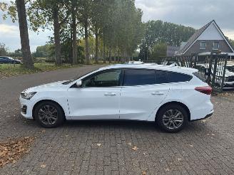 Ford Focus Sationcar 1.0 EcoBoost Hybrid Titanium  125 PK picture 9