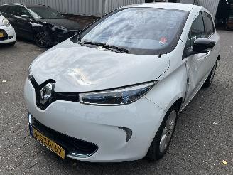 Unfallwagen Renault Zoé Zen 2013/12