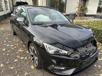 Seat Leon 1.5 eTSI  Hybrid Automaat  FR Launch Edition picture 3