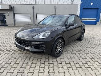 Coche accidentado Porsche Cayenne 3.0 Automatik Leder LED Panoramadach Luftfederung 2018/8