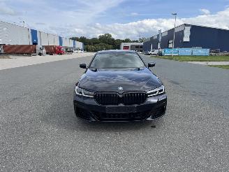 BMW 5-serie 530e M Sport Paket LED Navi Leder Klima picture 2