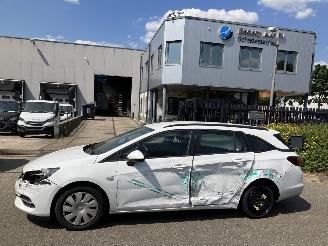 dommages voiturettes Opel Astra SPORTS TOURER 1.5D 77kW E6 NAVI 2020/10