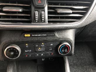 Ford Focus 1.0 ecoboost Combi NAVI picture 10