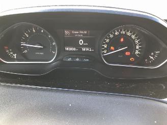 Peugeot 208 1.2i 60kW E5 airco navi picture 8