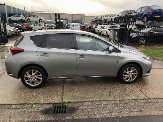 Coche accidentado Toyota Auris 1.8 Hybrid 5 drs 2017/6