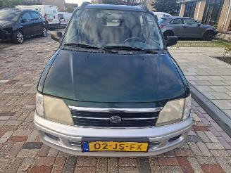Vaurioauto  passenger cars Daihatsu Gran Move AUTOMAAT EN AIRCO 2002/8