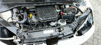 Volkswagen Up!  picture 6