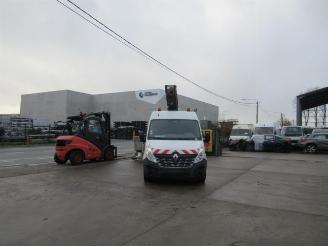 škoda dodávky Renault Master HOOGTEWERKER 2017/11