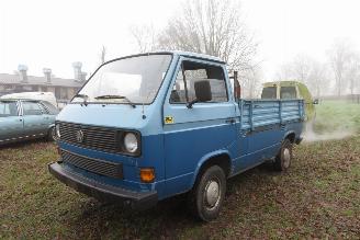 uszkodzony maszyny Volkswagen Transporter T3 1.6D PICK-UP 1989/3