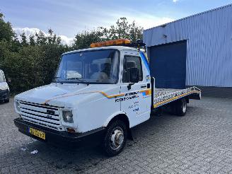 damaged trucks DAF 400 AE04ET OPRIJWAGEN / AUTOTRANSPORTER / AUTOAMBULANCE 1993/9