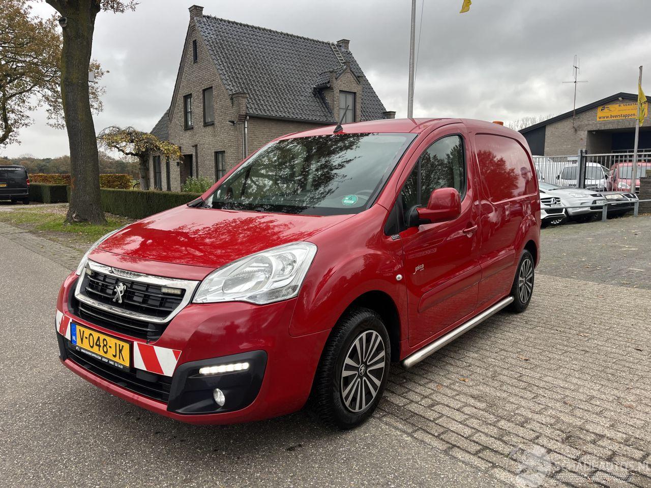 Peugeot Partner 120 1.6 BlueHDi 100 L1 Premium Pack, navigatie, airco, pdc, enz enz