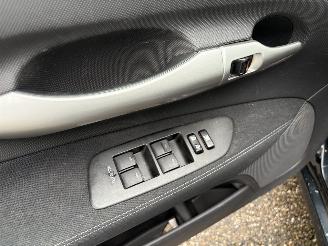 Toyota Auris 1.8 Full Hybrid Business picture 9