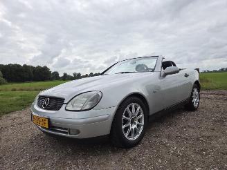 damaged passenger cars Mercedes SLK 200 CABRIOLET, AIRCO, LEER ENZ 1997/6