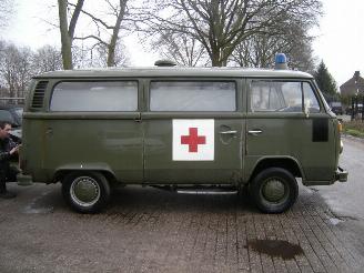 Volkswagen Transporter T2 EX AMBULANCE ZEER UNIEKE EN ORIGINELE  STAAT UNIEKE SCHUURVONDST !!!!!! picture 14