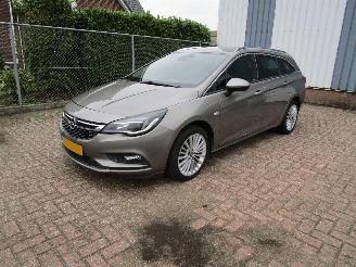 Coche accidentado Opel Astra 1.6 CDTI Navi Camera Clima 6-Bak 2016/5