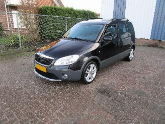 skadebil auto Skoda Roomster 1.2 TSI Navi Airco 2012/3