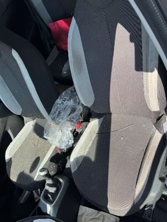 Toyota Aygo 1.0 VVT-i x-play picture 13