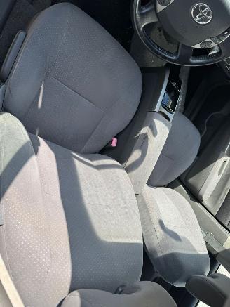 Toyota Prius 1.5 VVT-i Business Edition AUTOMAAT picture 14