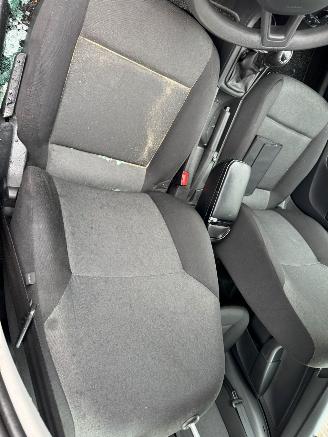 Skoda Rapid Spaceback 1.2 TSI Greentech Comfort picture 17