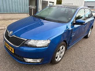 Voiture accidenté Skoda Rapid Spaceback 1.2 TSI Greentech JOY AUTOMAAT 2017/3