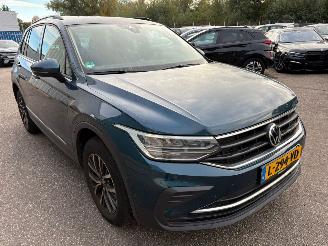 Auto incidentate Volkswagen Tiguan 1.5 TSI R-Line Business+ AUTOMAAT 2020/12