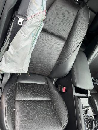 Mazda 3 2.0 e-SkyActiv-X M Hybrid 186 Luxury picture 16