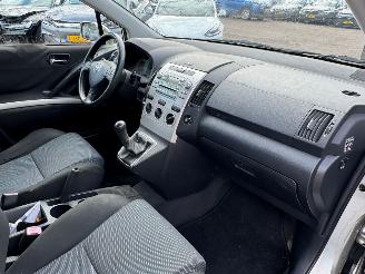 Toyota Corolla-verso 1.6 VVT-i Terra picture 15