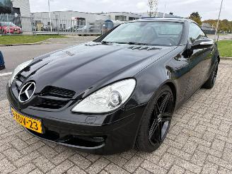 Damaged car Mercedes SLK 200 K. BJ 2004 243.379 KM 2004/8