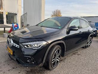 Coche accidentado Mercedes GLA 200 Progressive AUTOMAAT 2020/10