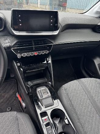 Peugeot e-208 EV Style 50 kWh picture 9