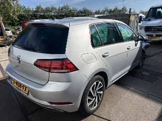 Volkswagen Golf 1.0 TSI TRENDLINE picture 1