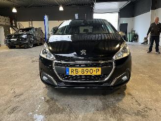 Peugeot 208 1.2 PureTech Allure NL NAP! picture 8