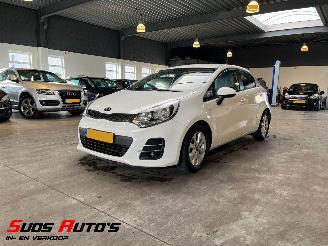 krockskadad bil auto Kia Rio 1.2 CVVT ComfortPlusLine 2016/6