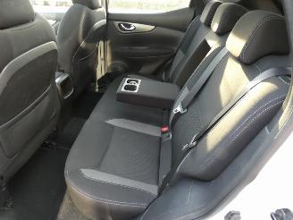 Nissan Qashqai 1.2 N-Connecta picture 13