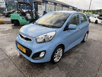 Auto incidentate Kia Picanto 1.0 CVVT 51KW Comfort Pack Clima Keyless Led 5-Drs NAP 2011/4