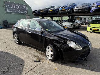 Alfa Romeo Giulietta 1.6 JTDM 77KW Clima Navi Led Xenon Distinctive NAP picture 5