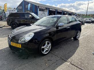 Unfallwagen Alfa Romeo Giulietta 1.6 JTDM 77KW Clima Navi Led Xenon Distinctive NAP 2010/7