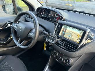 Peugeot 208 1.2 VTI 60KW Navi Airco 5-Drs Active NAP picture 8